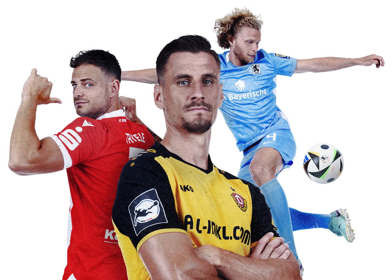 Zwei Spieler aus der 3. Liga blicken fokussiert in die Kamera, ein dritter Spieler schießt einen Ball.